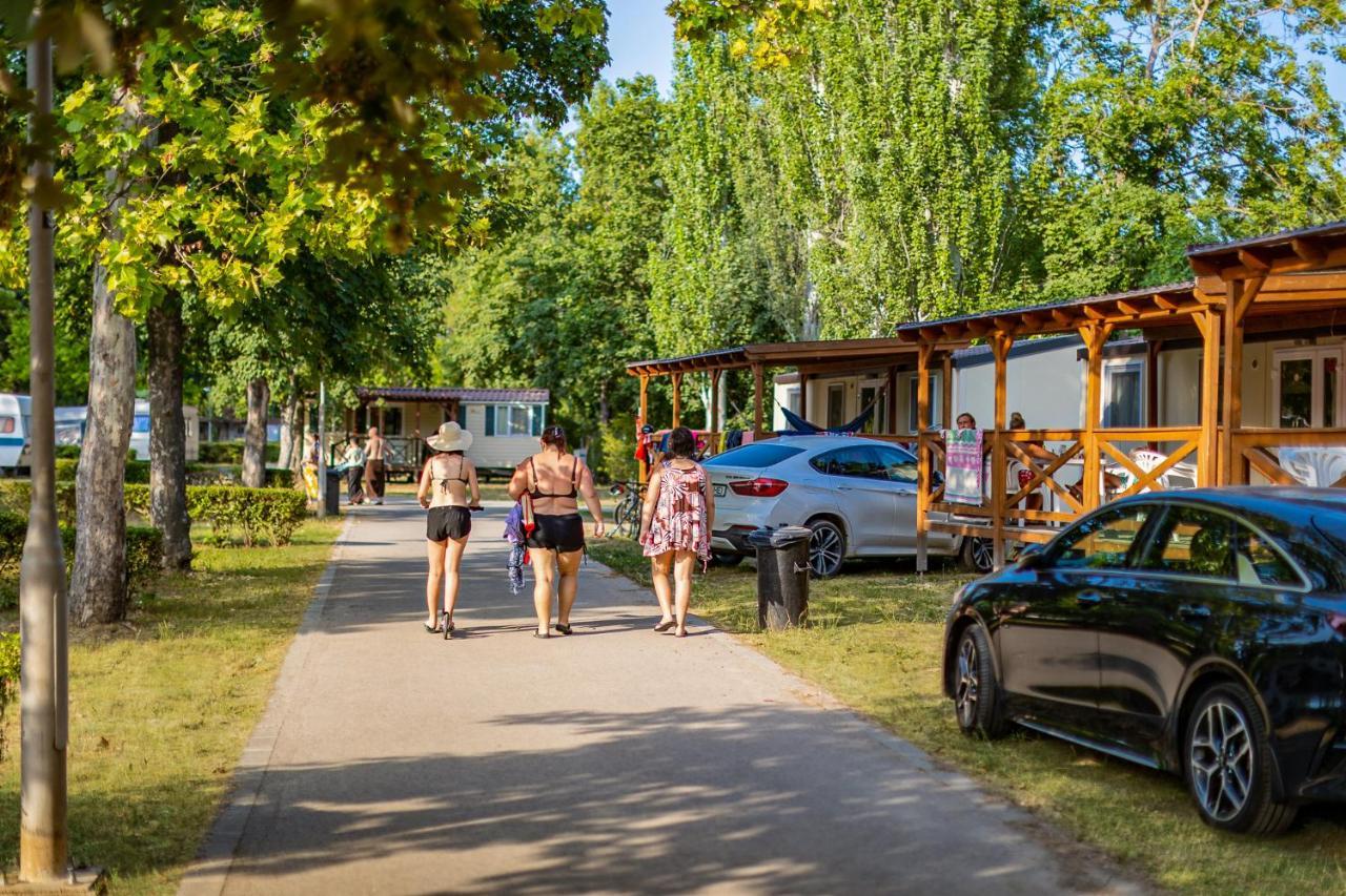 Balatontourist Füred Camping&Bungalows Balatonfüred Exterior foto